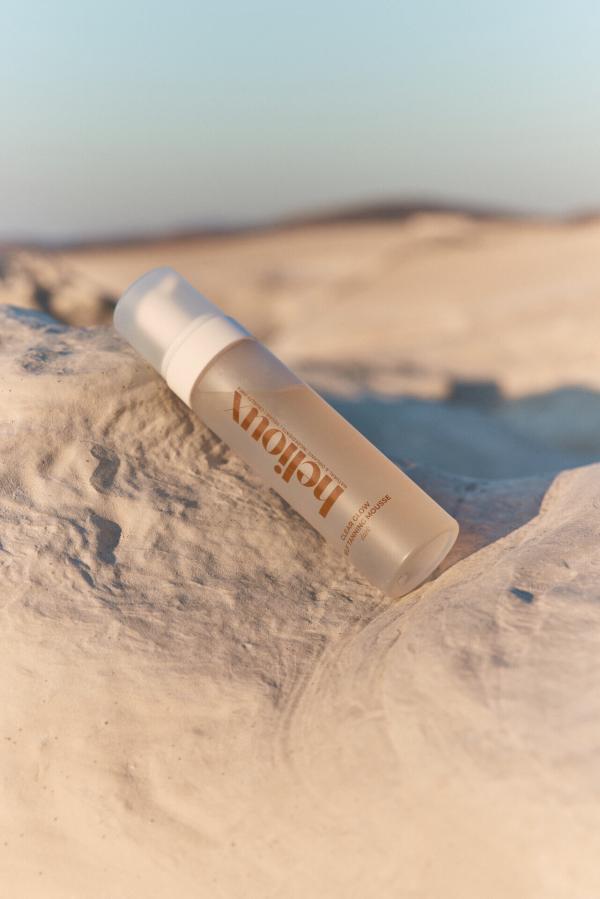 CLEAR GLOW ISEPRUUNISTAV VAHT DARK 200ml